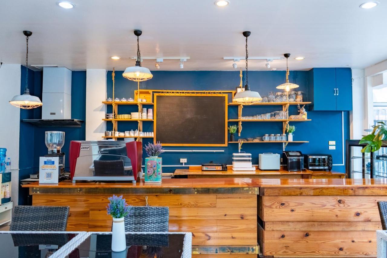 Meow Cafe & Hotel Patong Экстерьер фото